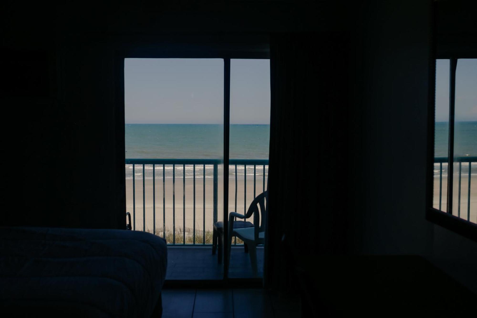 Southern Breeze Ocean Front Hotel Myrtle Beach Exteriör bild