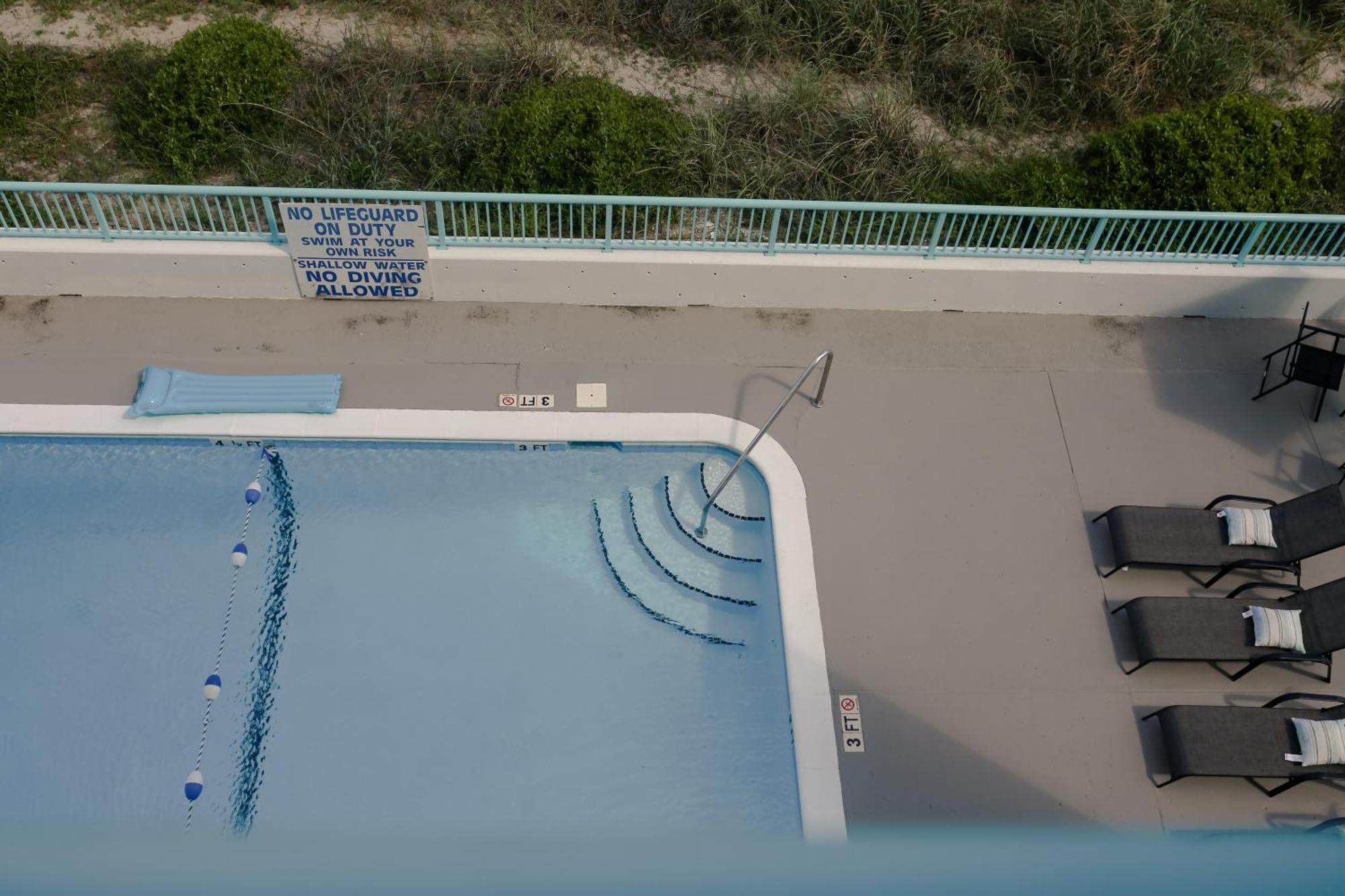 Southern Breeze Ocean Front Hotel Myrtle Beach Exteriör bild